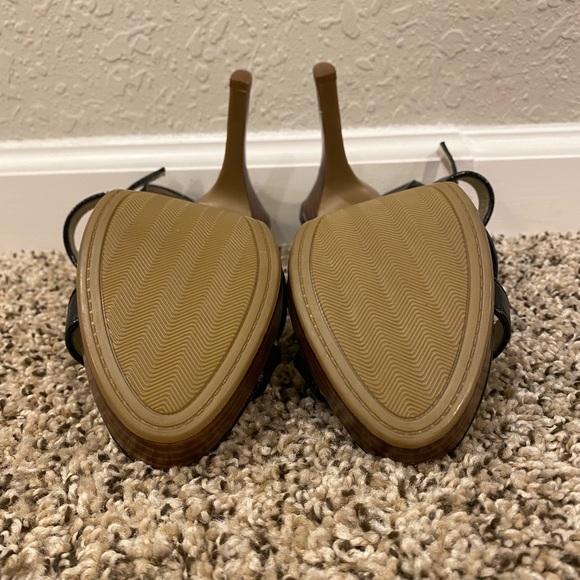 Tommy Hilfiger Heels - Picture 5 of 14